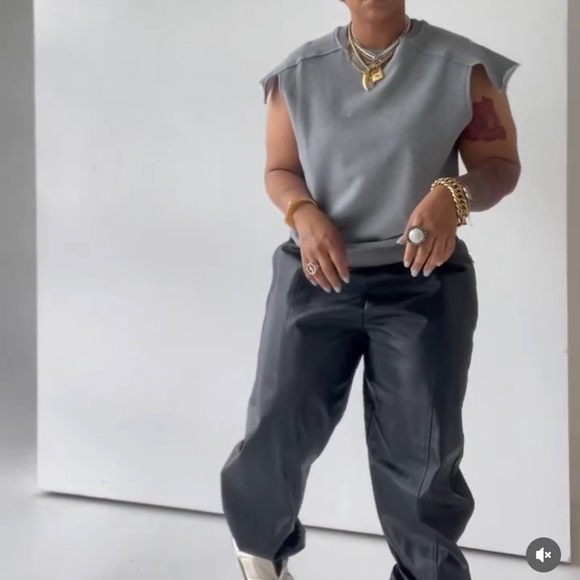 Cropped sleeve sweatshirt - Picture 5 of 6